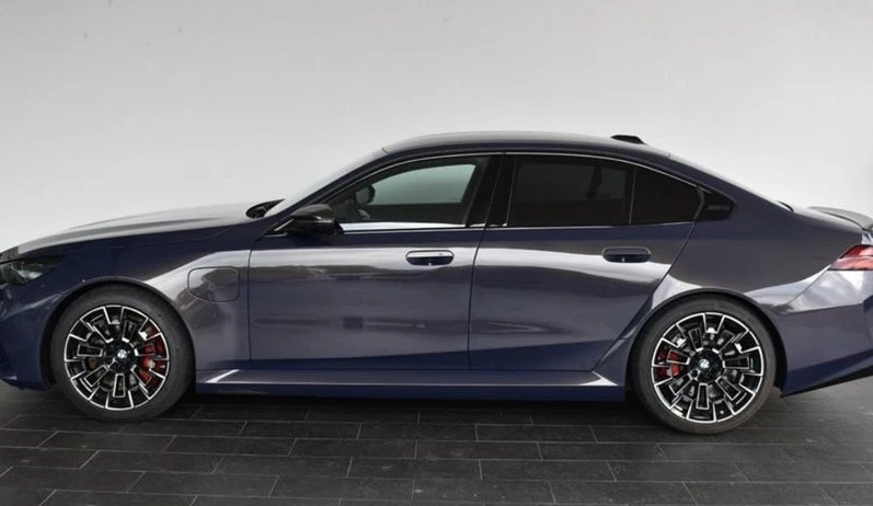 BMW M5 xDrive - изображение 3