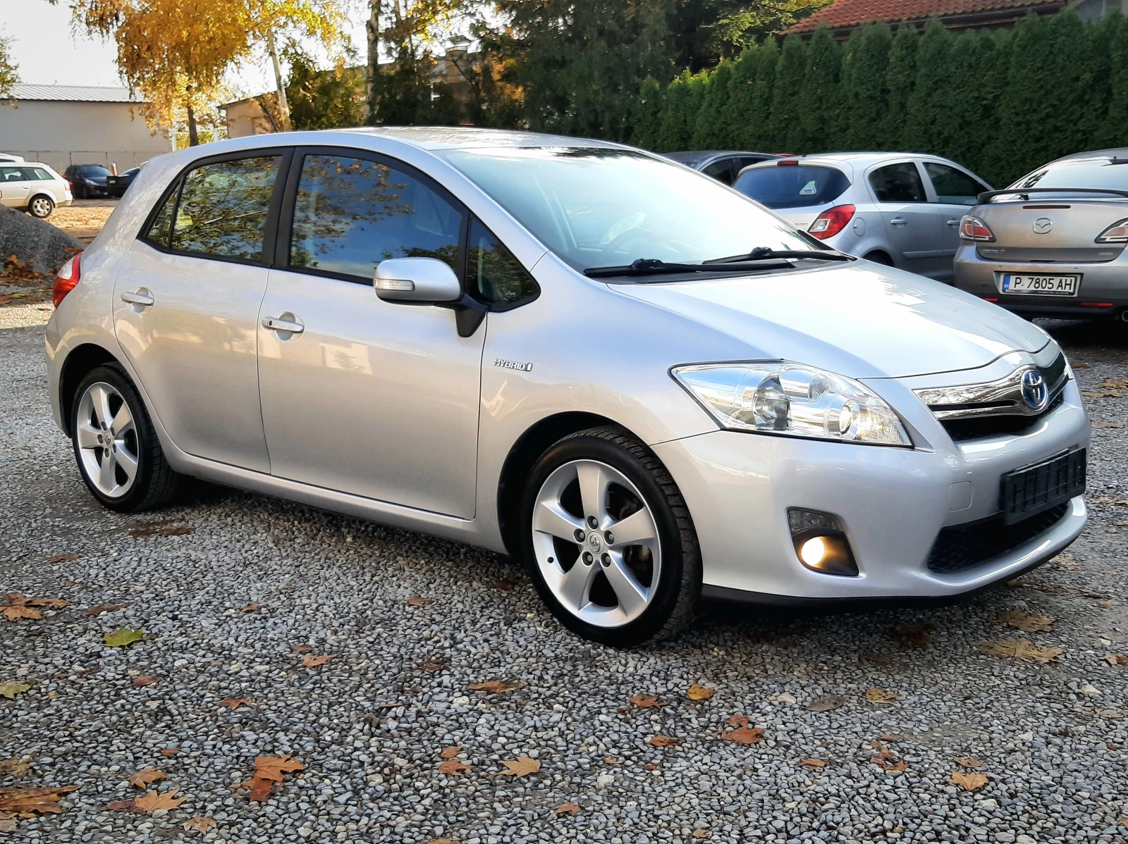 Toyota Auris 1.8VVT-i HIBRID - изображение 3