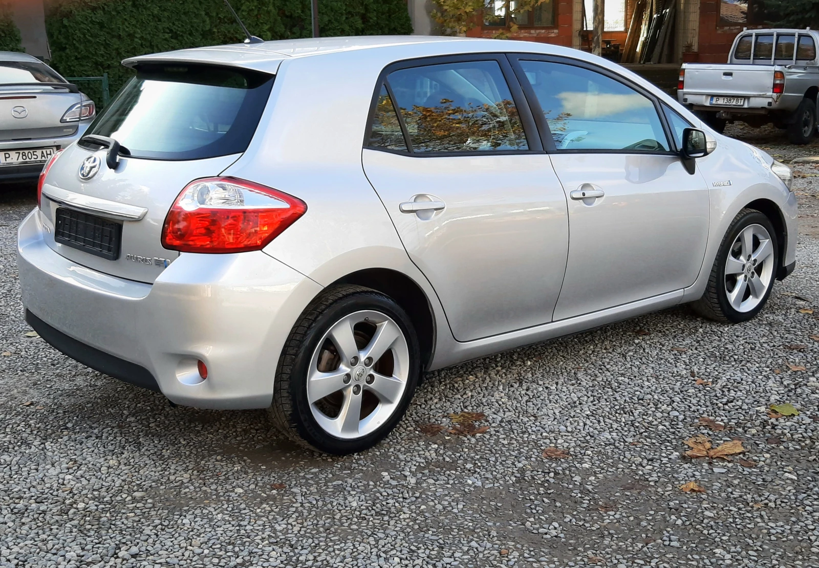 Toyota Auris 1.8VVT-i HIBRID - изображение 5