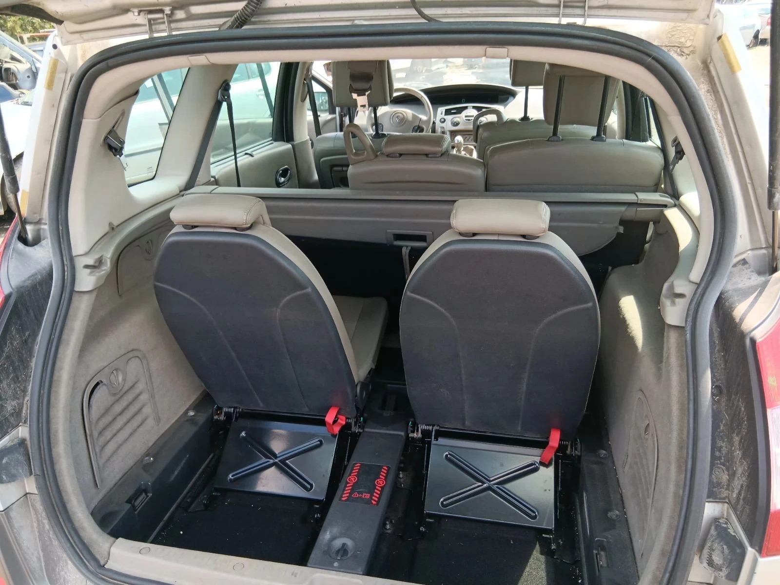 Renault Scenic  - изображение 9