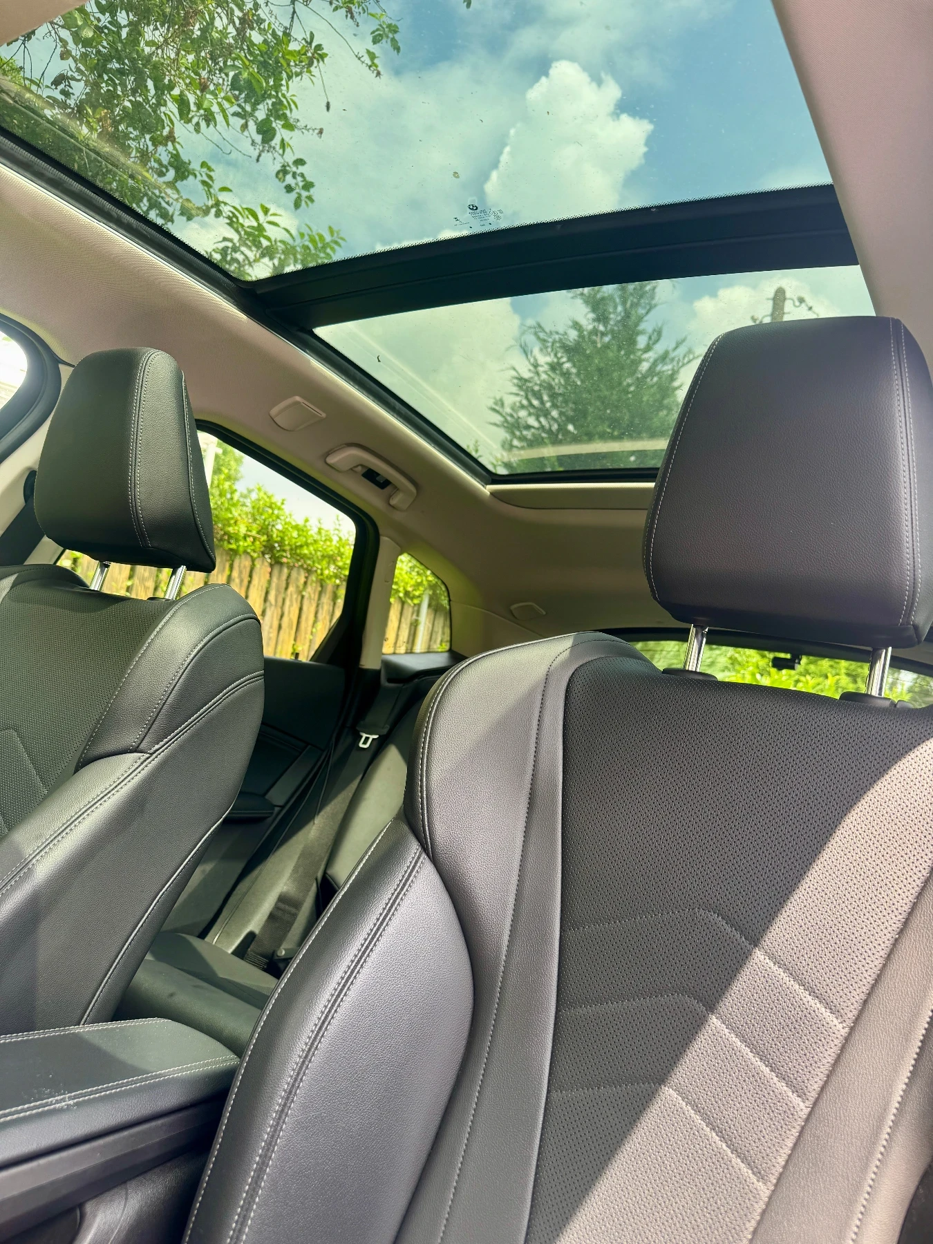 BMW 2 Active Tourer 218i М 360cam Panorama CarPlay, снимка 2 - Автомобили и джипове - 55017477