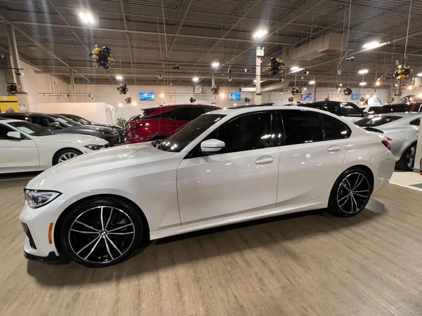 BMW 330 XDRIVE MSPORT* KEYLESS* CAM* ПОДГРЕВ*  - изображение 2