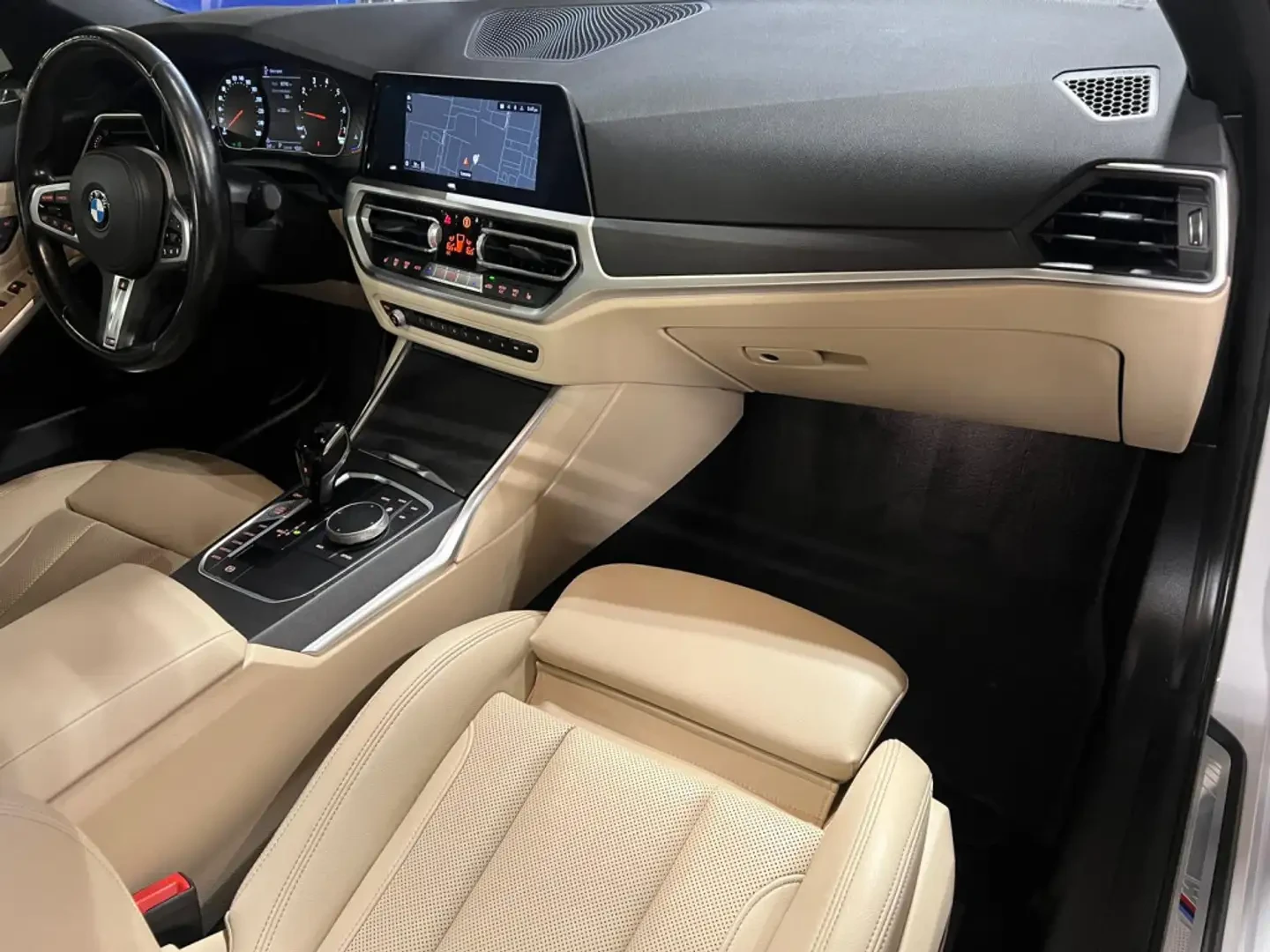 BMW 330 XDRIVE MSPORT* KEYLESS* CAM* ПОДГРЕВ*  - изображение 10