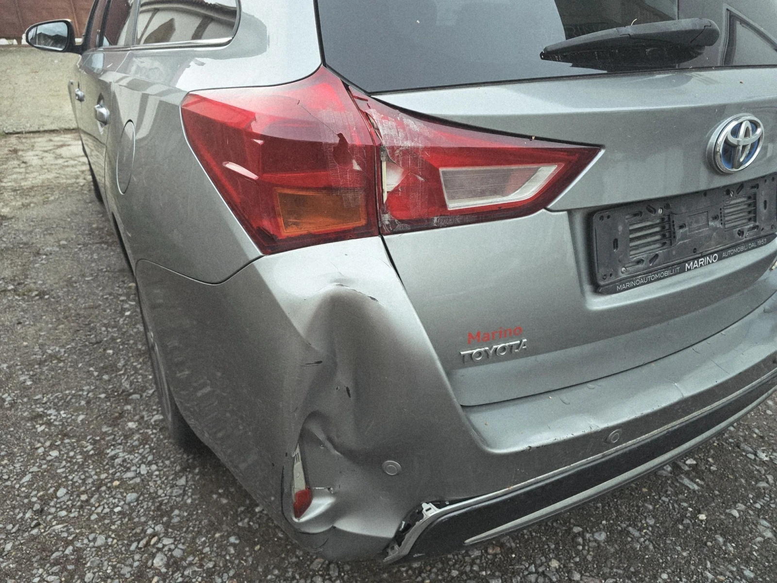 Toyota Auris 1.8I hibrid - изображение 10