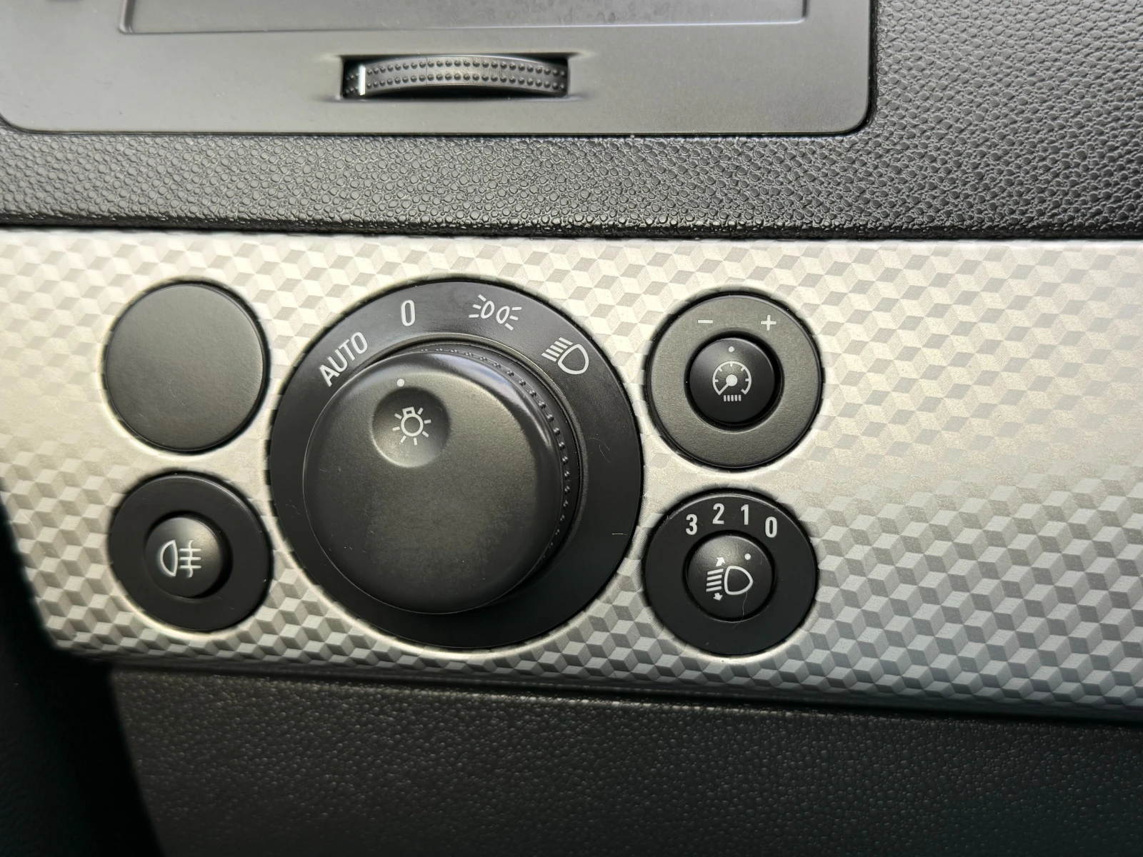 Opel Astra GTC 1.8i  | Mobile.bg � ����������� 14