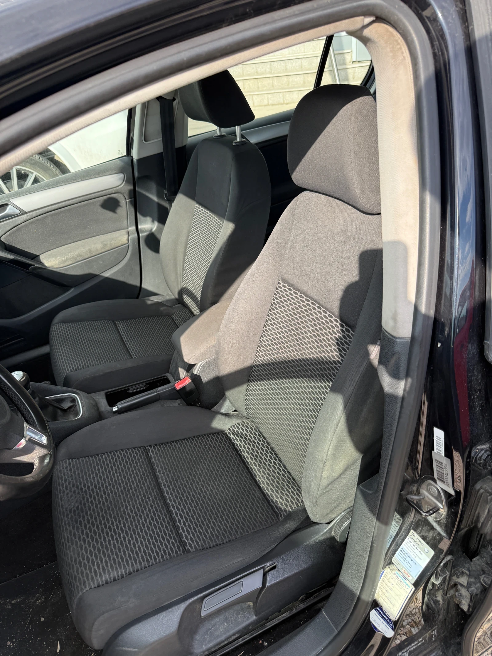 VW Golf 2.0TDI* ЗА ТУРБО* ИЗЦЯЛО ОБСЛУЖЕН* НАВИ* ЛЕТИ ДЖАН - изображение 8