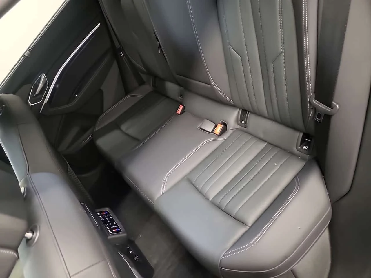 Audi E-Tron SPORTBACK TECHNIK  CARFAX | Mobile.bg � ����������� 13