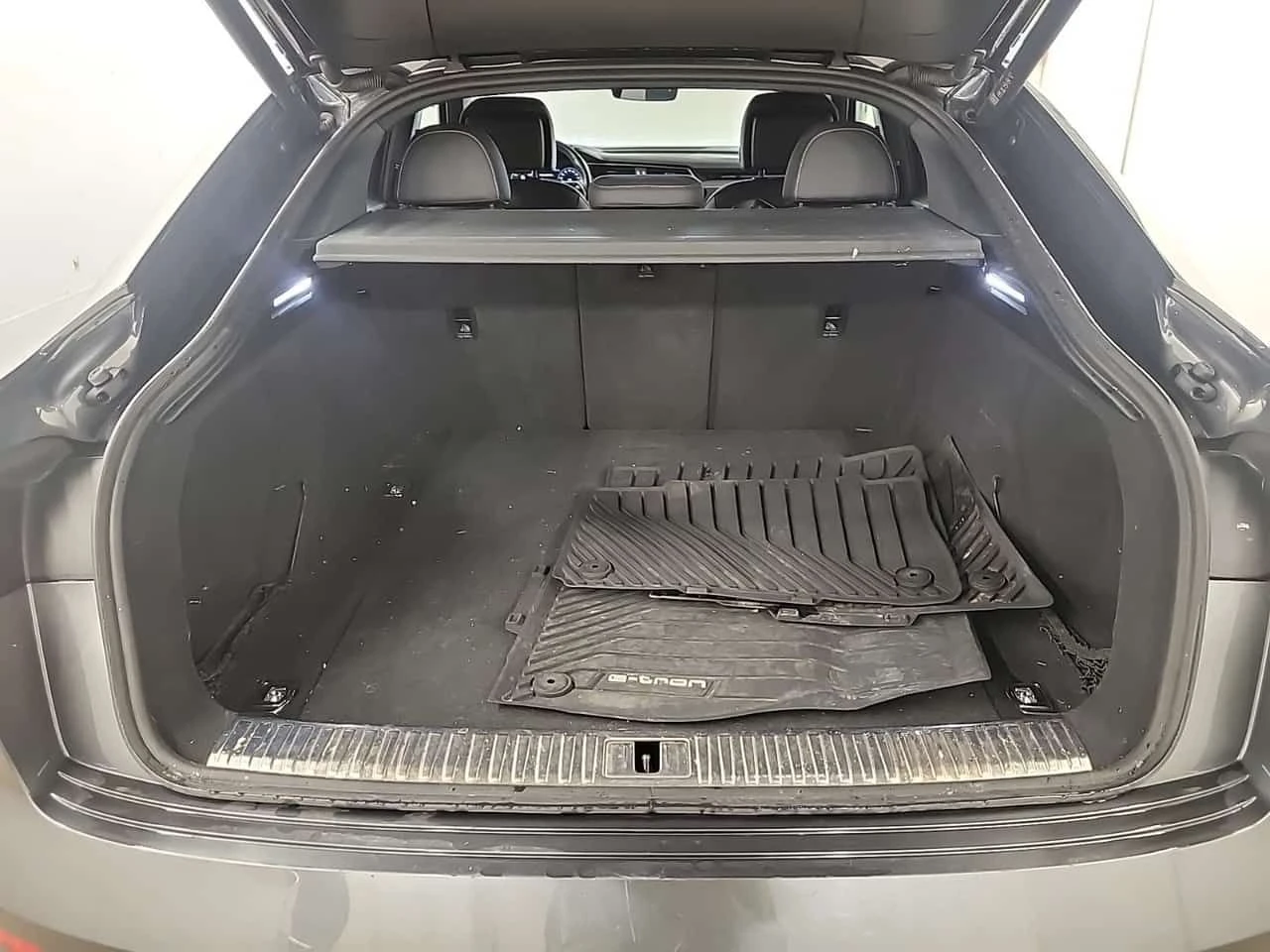 Audi E-Tron SPORTBACK TECHNIK  CARFAX | Mobile.bg � ����������� 17