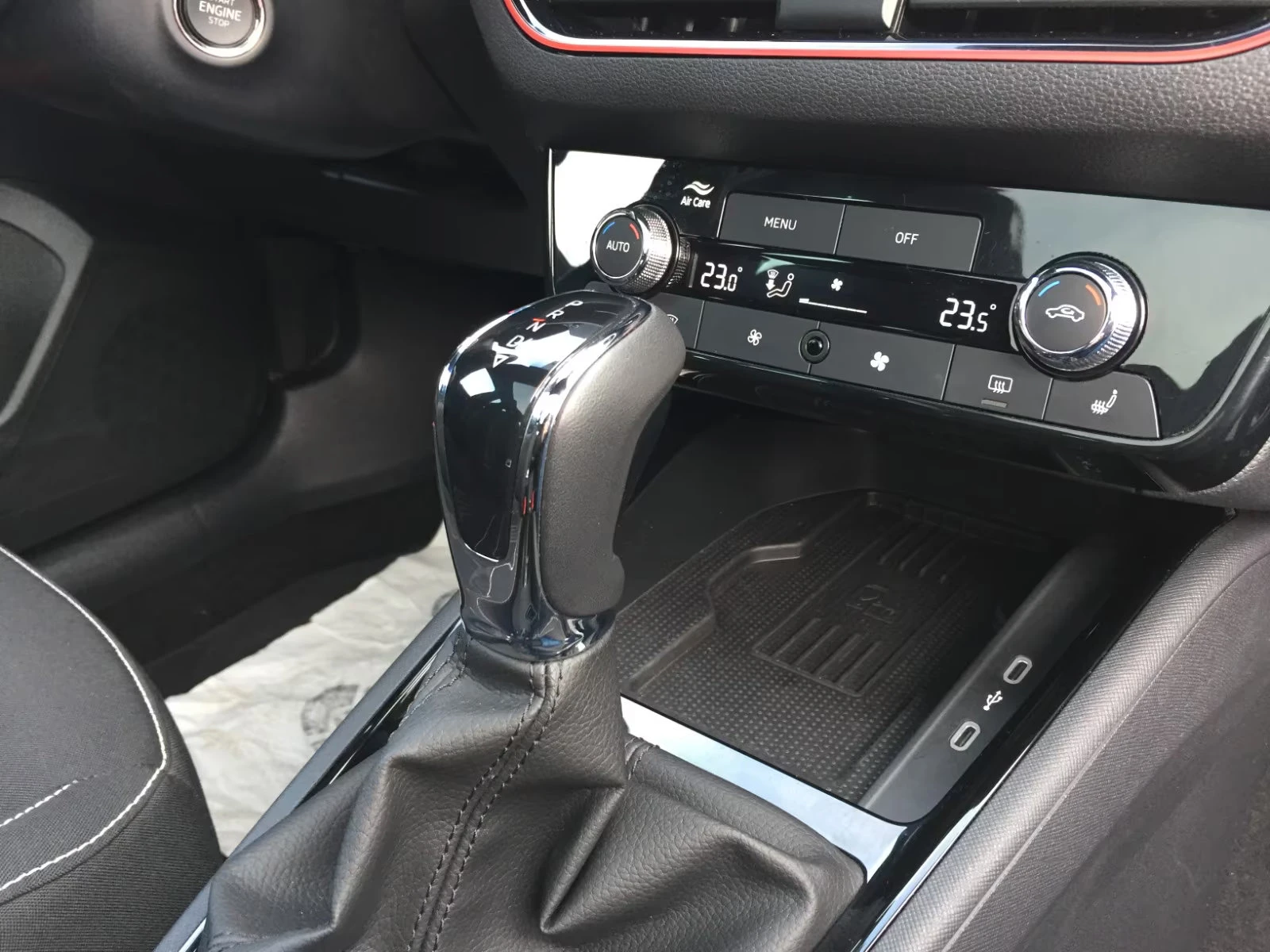 Skoda Scala 1.0TFSI/116HP/MONTECARLO/PANO/CAM/MATRIX/NAVI/129z, снимка 16 - Автомобили и джипове - 53780877