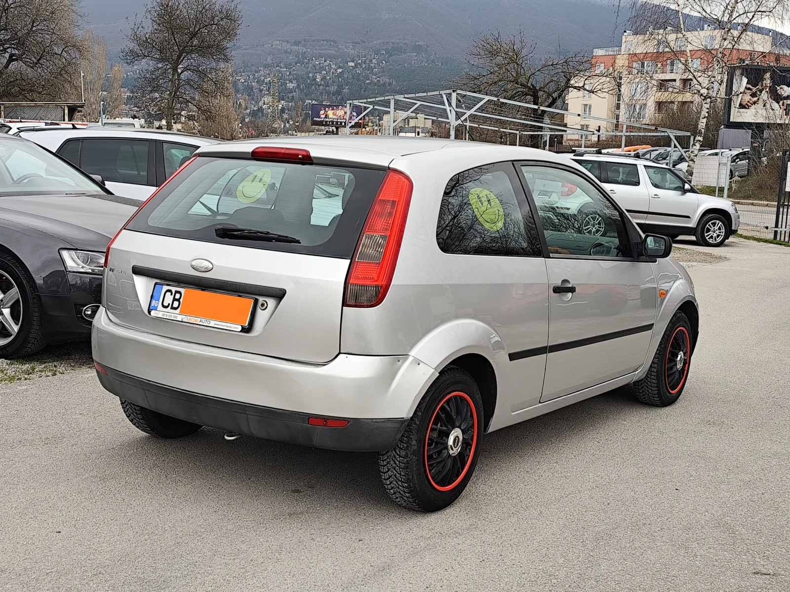 Ford Fiesta 1.2i* KLIMA* , снимка 4 - Автомобили и джипове - 53947252