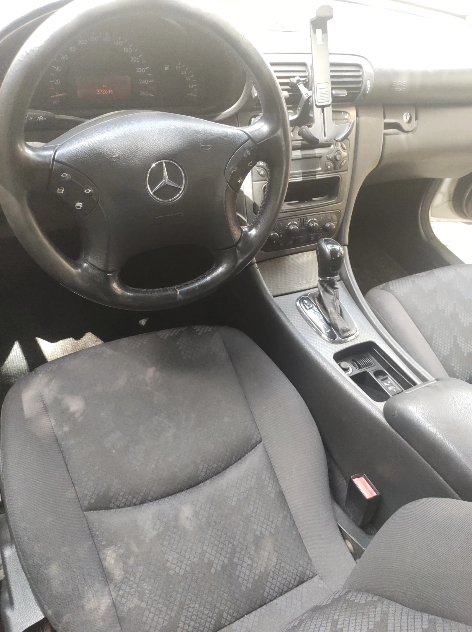 Mercedes-Benz C 200 Compressor, снимка 7 - Автомобили и джипове - 54048266