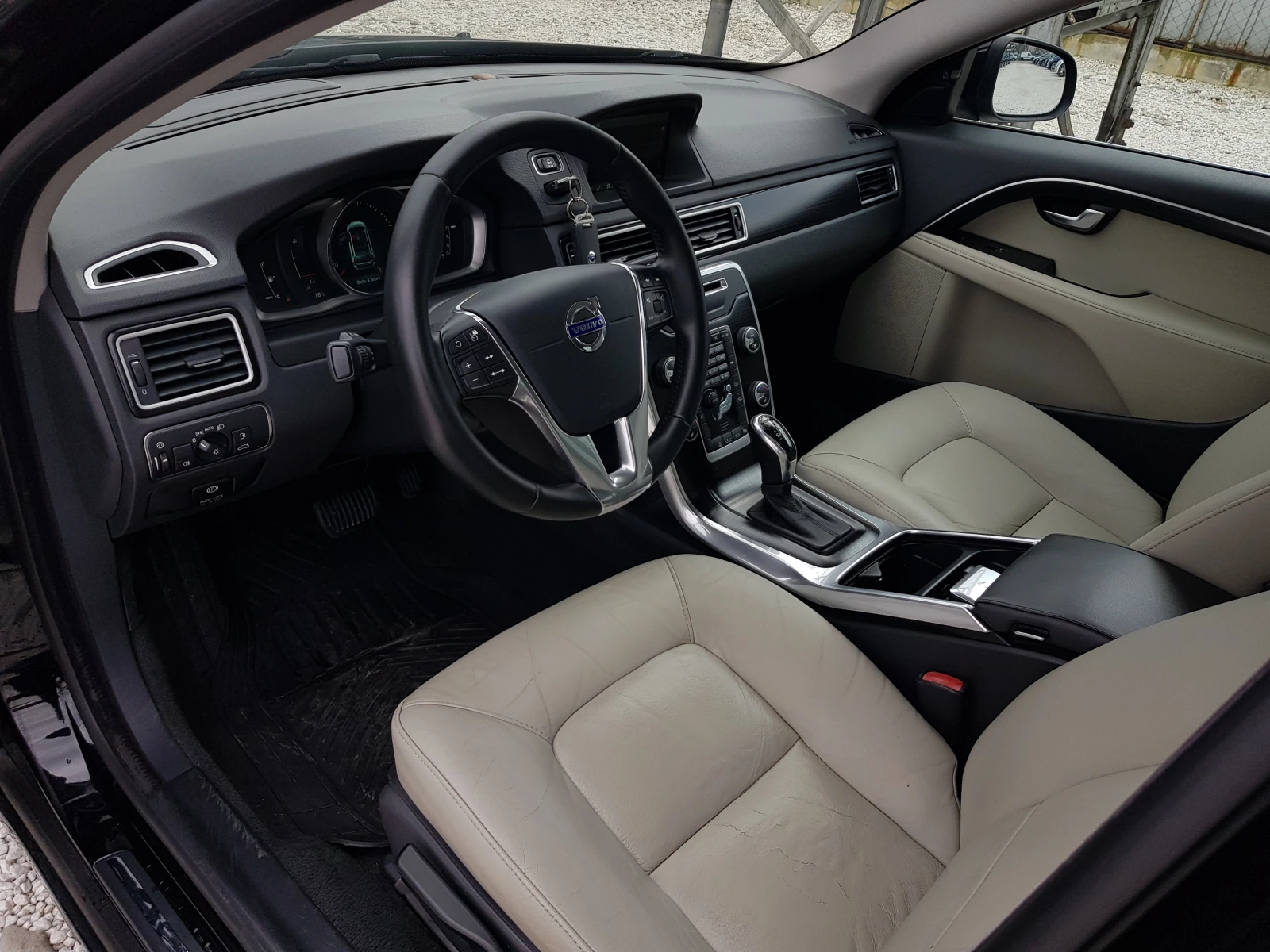 Volvo V70 FACELIFT /09/2013 г. ЛИЗИНГ, снимка 9 - Автомобили и джипове - 54150146