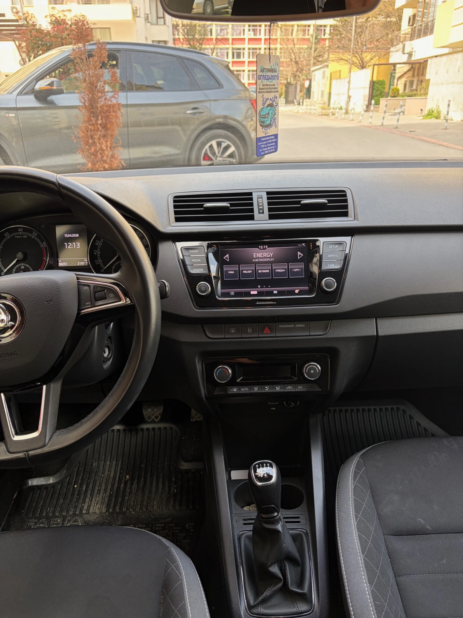 Skoda Fabia 1.0 TSI, снимка 6 - Автомобили и джипове - 54236518