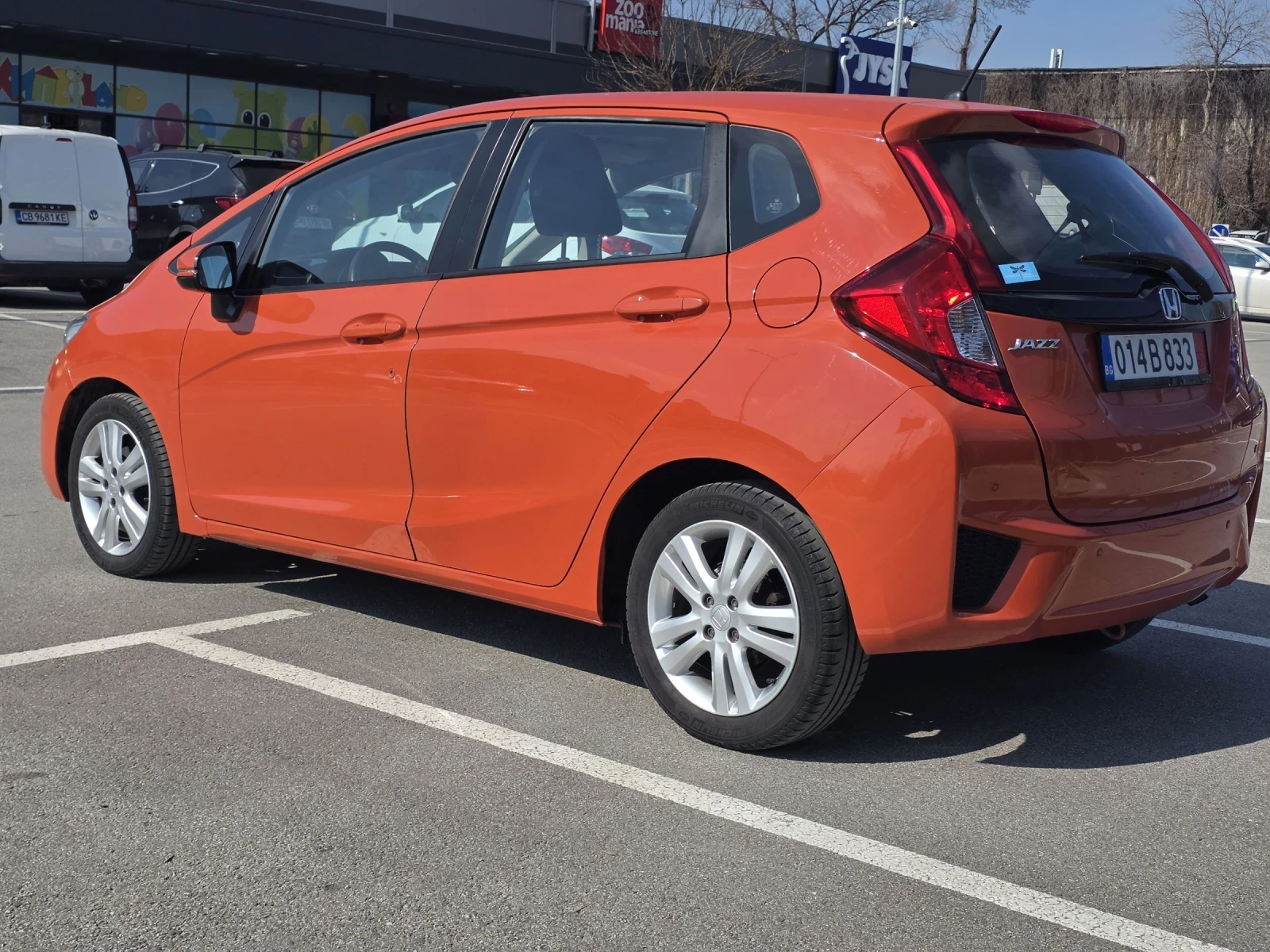 Honda Jazz 1.3i SWISS EDITION , снимка 3 - Автомобили и джипове - 54489250