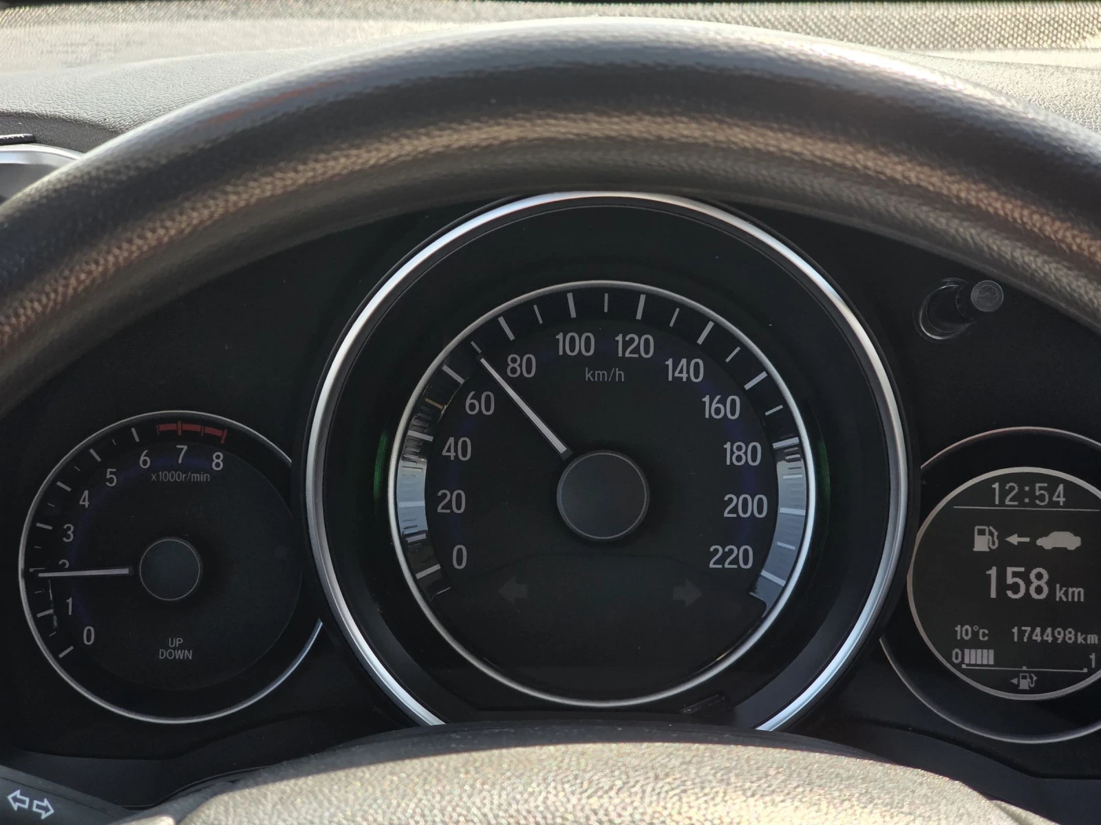 Honda Jazz 1.3i SWISS EDITION , снимка 12 - Автомобили и джипове - 54489250