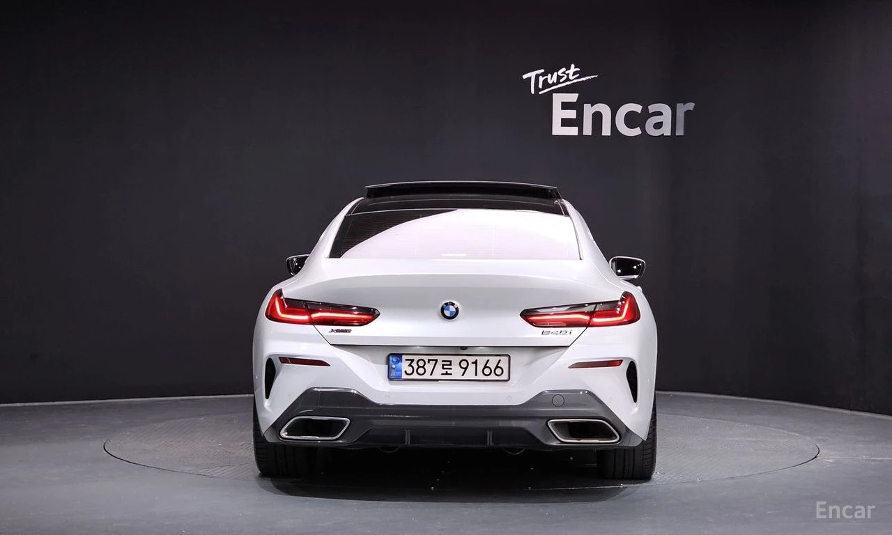 BMW 840 i M-Sport xDrive* BOWERS & WILKINS* 360* HEAD-UP* , снимка 4 - Автомобили и джипове - 54555280