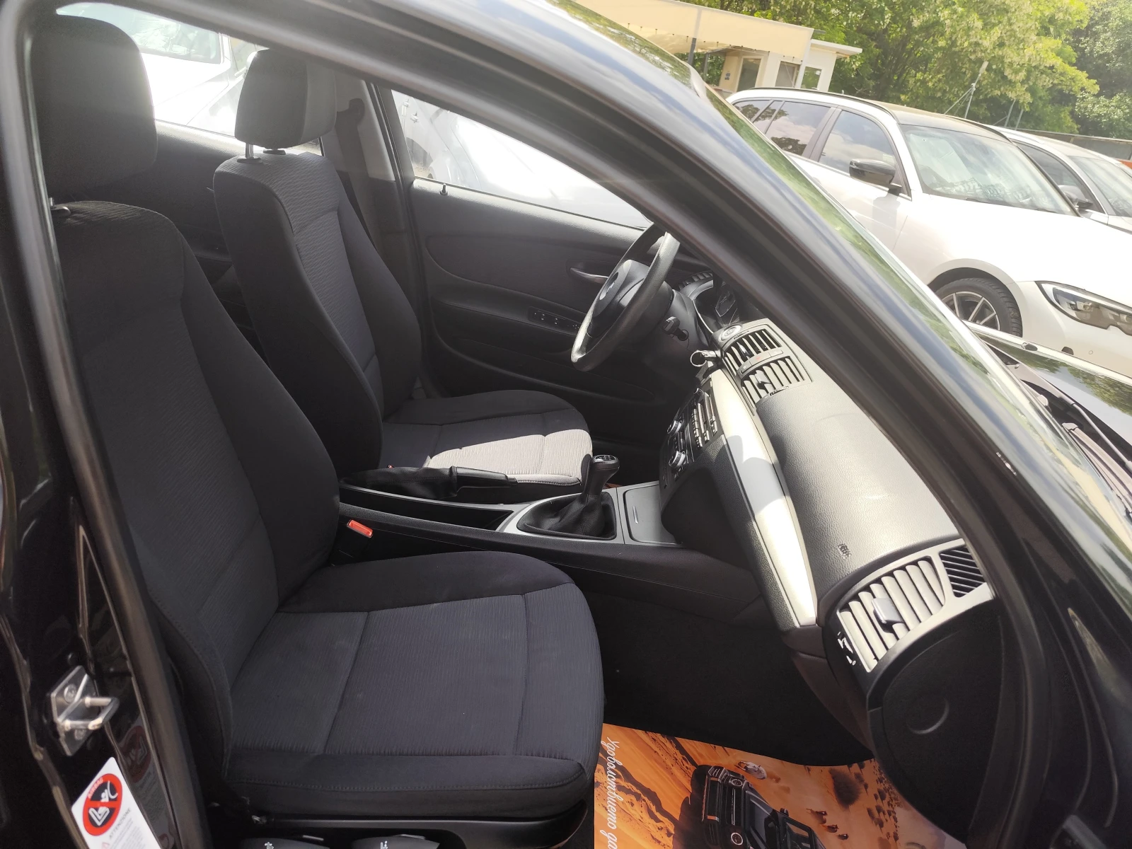 BMW 116 2.0D* KЛИМАТРОНИК* 6 СКОРОСТИ* , снимка 12 - Автомобили и джипове - 54735807