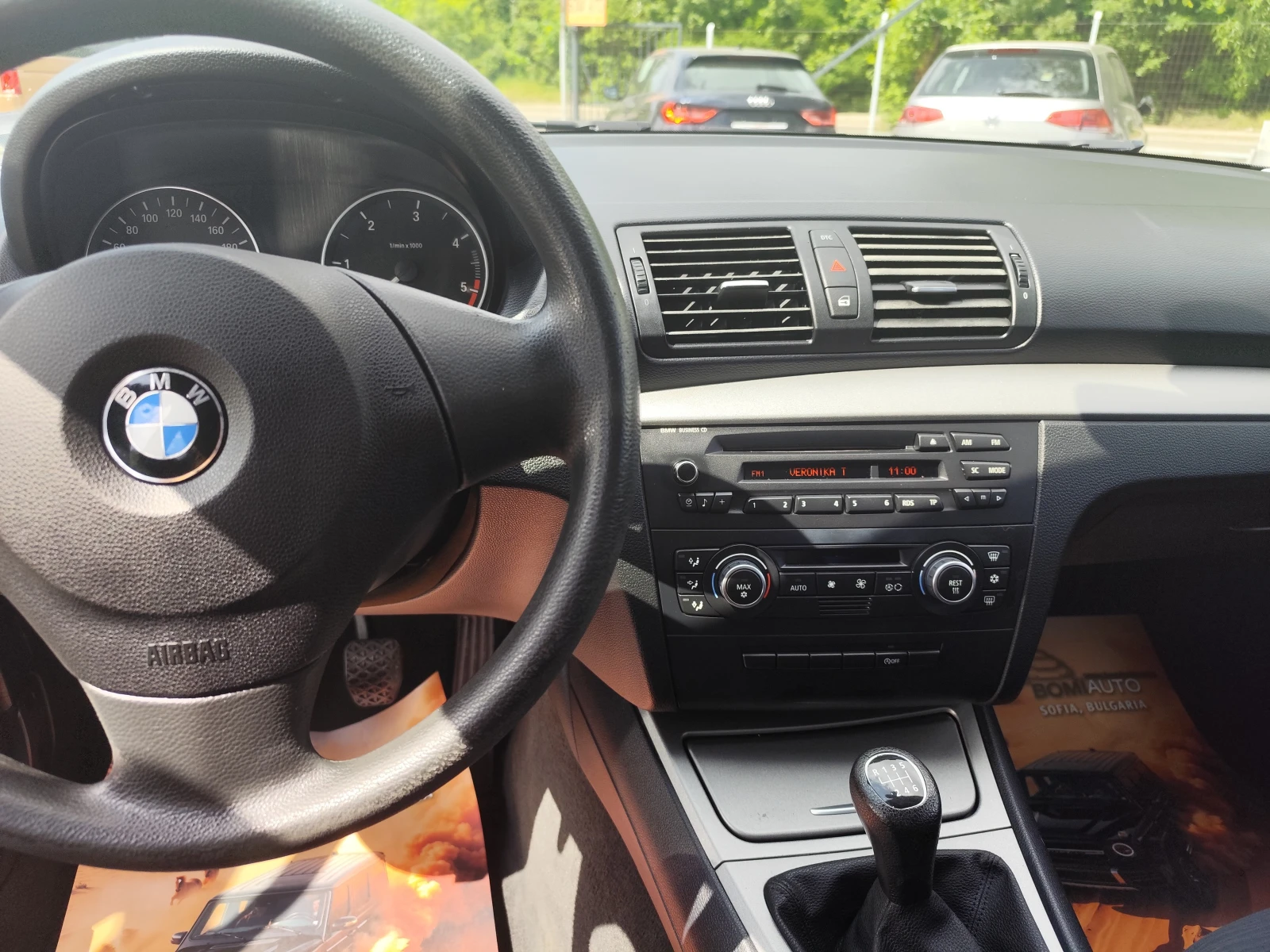 BMW 116 2.0D* KЛИМАТРОНИК* 6 СКОРОСТИ* , снимка 8 - Автомобили и джипове - 54735807