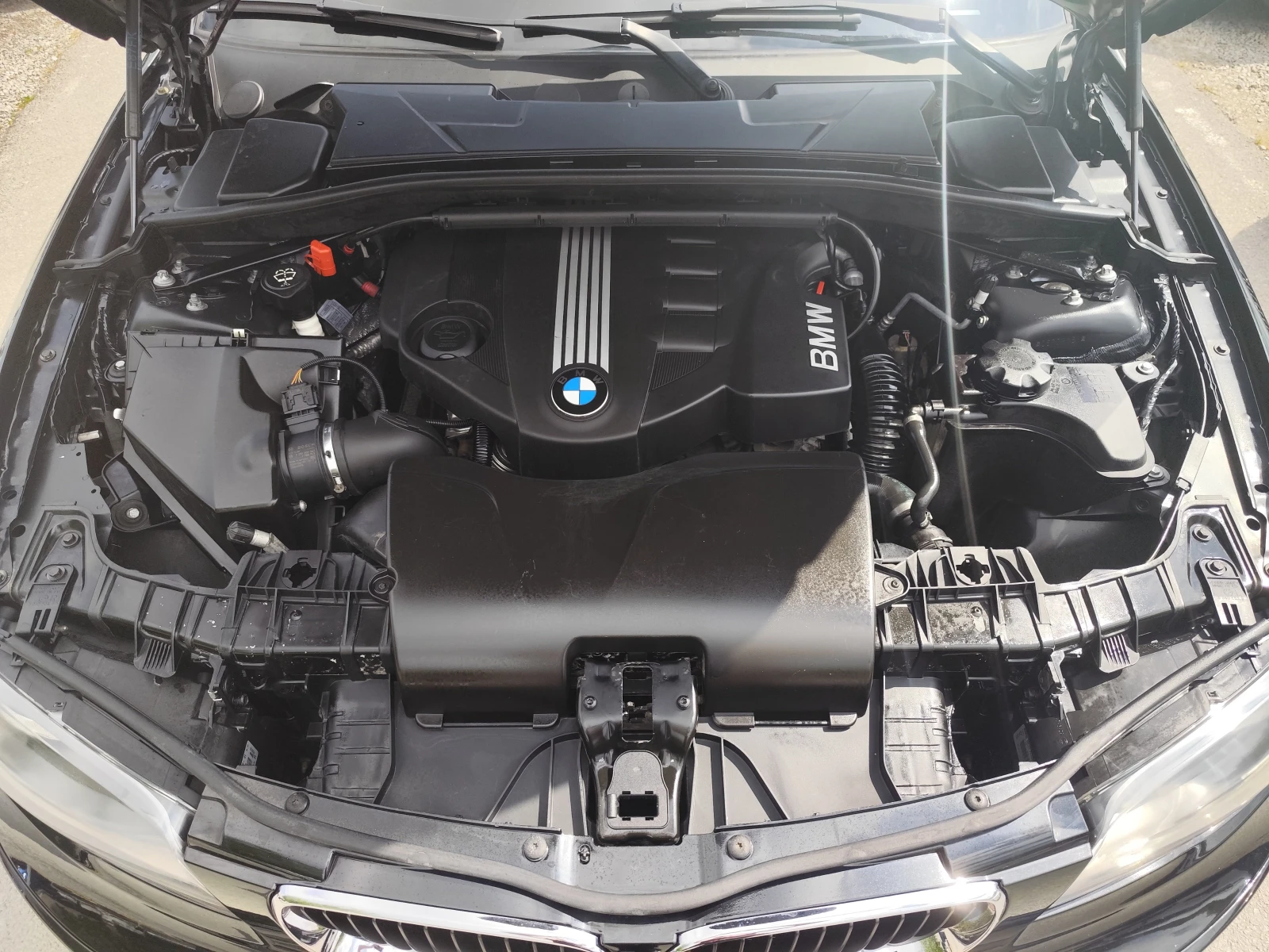 BMW 116 2.0D* KЛИМАТРОНИК* 6 СКОРОСТИ* , снимка 14 - Автомобили и джипове - 54735807