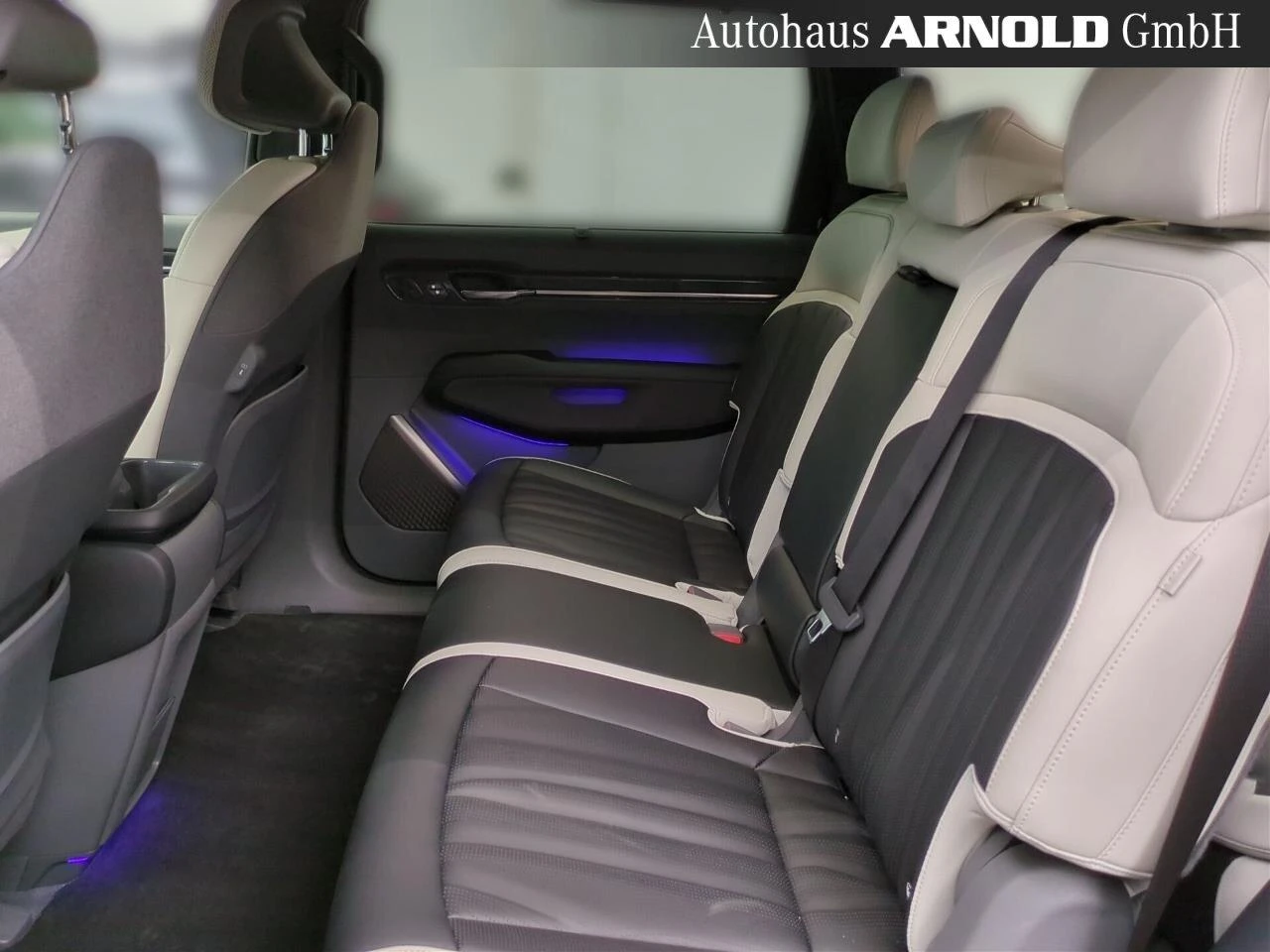 Kia EV9 GT/385HP/ТЕРМО П./AWD/7S/360/HUD/252h, снимка 6 - Автомобили и джипове - 54825111