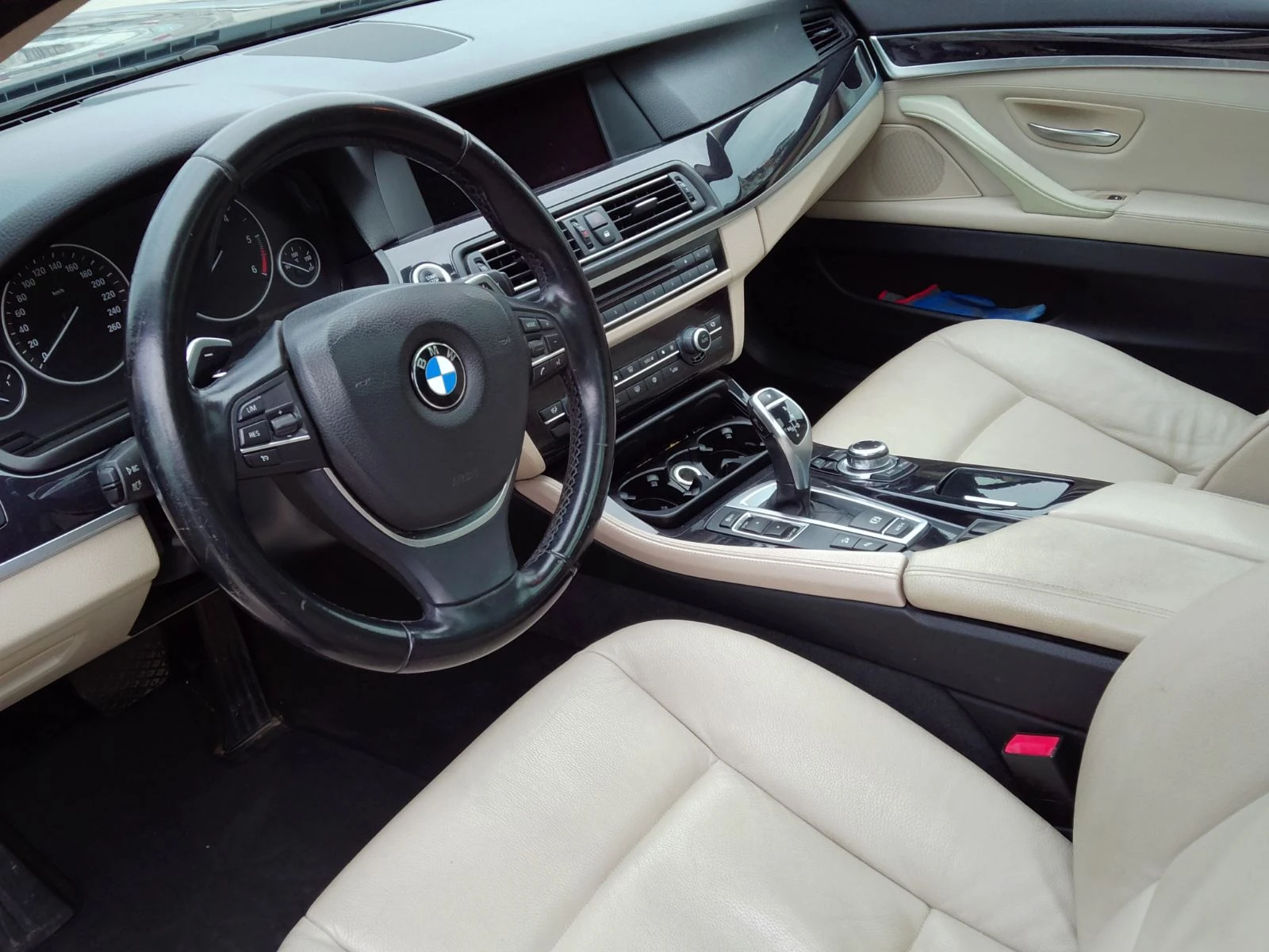 BMW 525 D Xdrive ПАНОРАМА, снимка 8 - Автомобили и джипове - 54993510