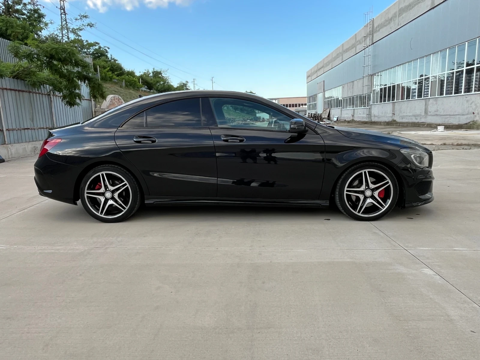 Mercedes-Benz CLA 220, снимка 2 - Автомобили и джипове - 55080599