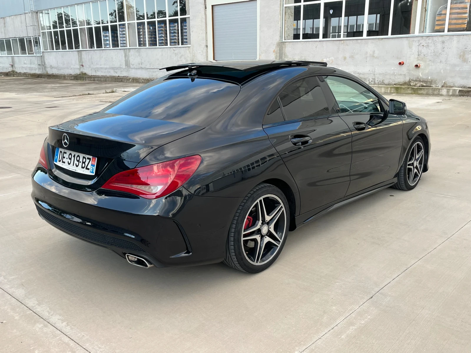 Mercedes-Benz CLA 220, снимка 10 - Автомобили и джипове - 55080599