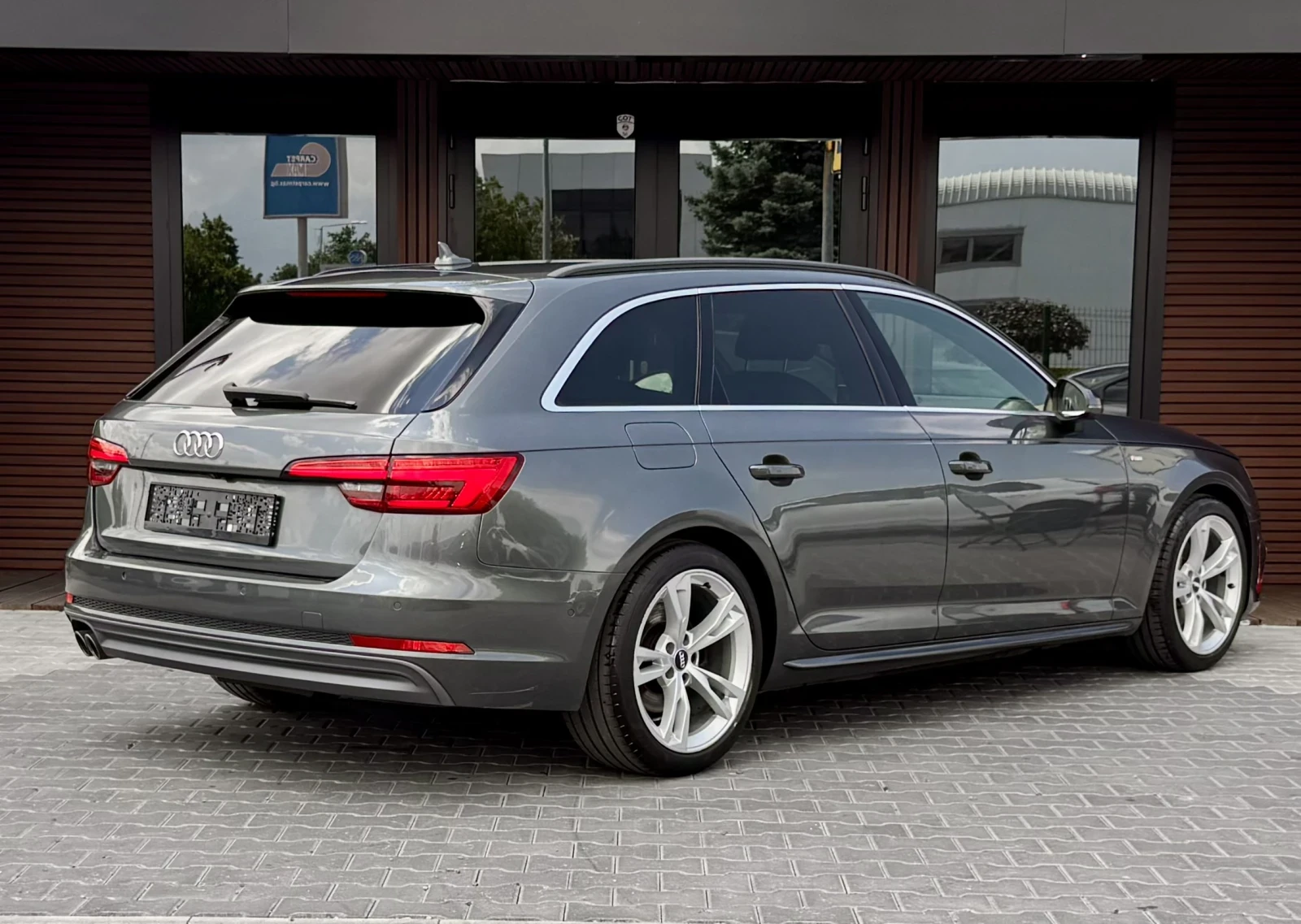 Audi A4 Sport* Sline* Head Up* Kamera* Лизинг, снимка 4 - Автомобили и джипове - 55133602
