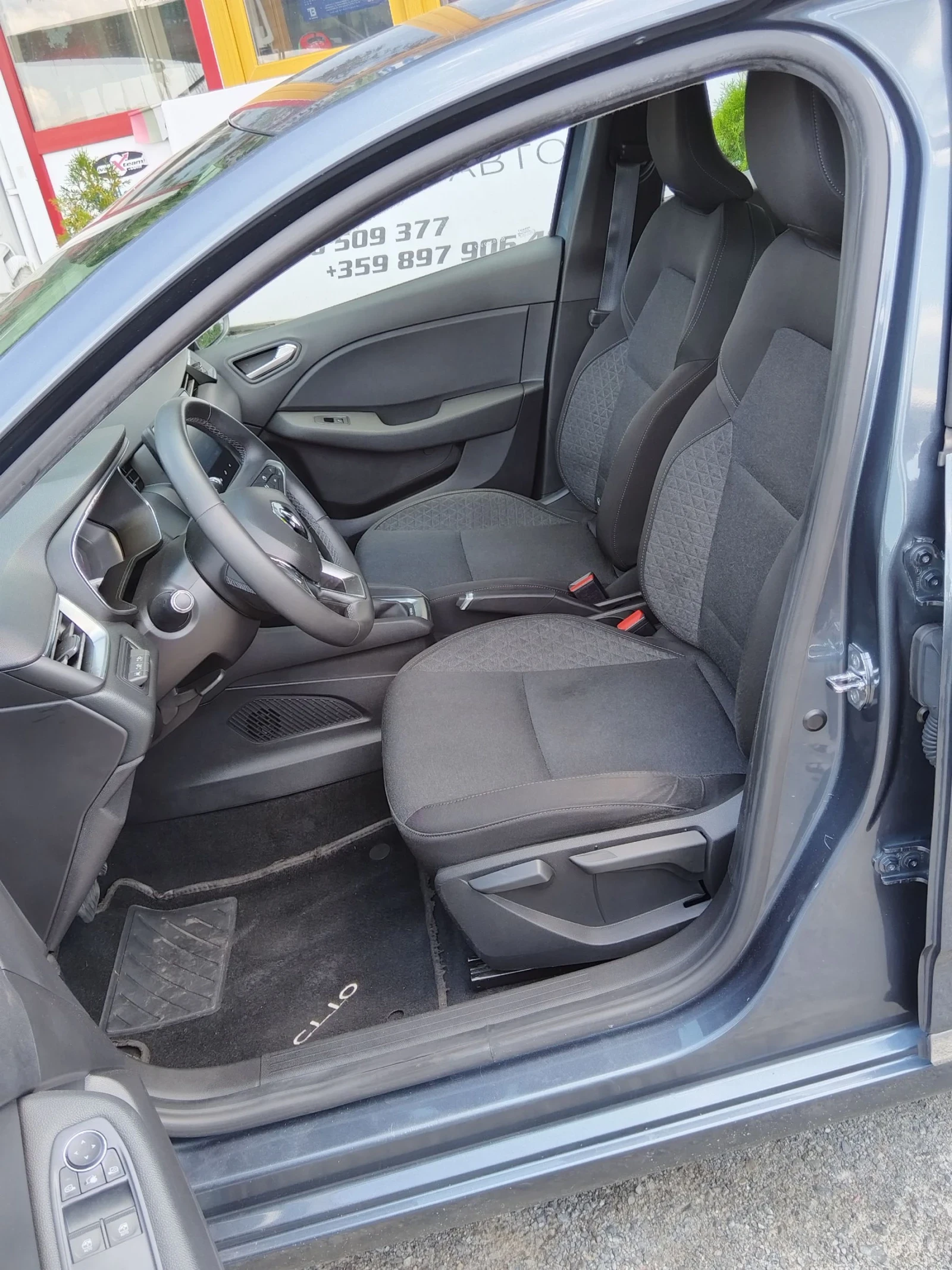 Renault Clio 1.6 i Full HIBRID E TEXH, снимка 6 - Автомобили и джипове - 55361907