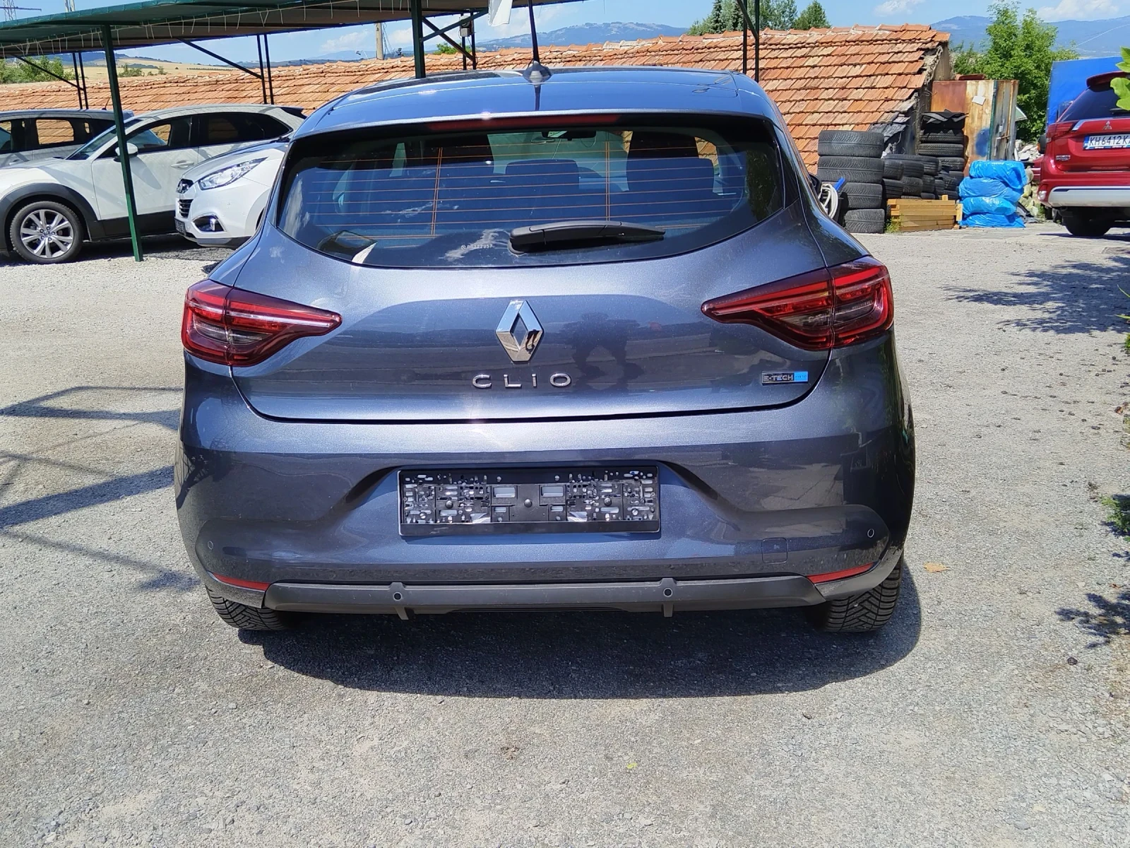 Renault Clio 1.6 i Full HIBRID E TEXH, снимка 11 - Автомобили и джипове - 55361907