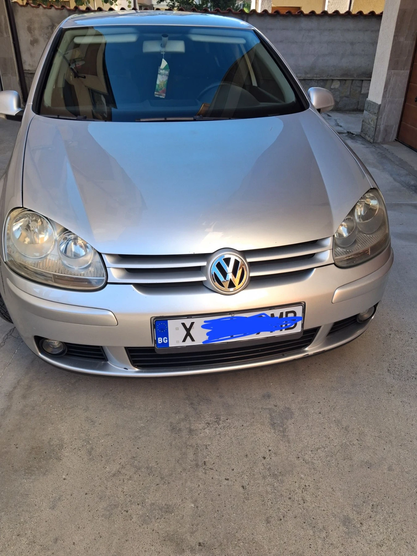 VW Golf 1.6 FSI- 115кс., снимка 1 - Автомобили и джипове - 55681367