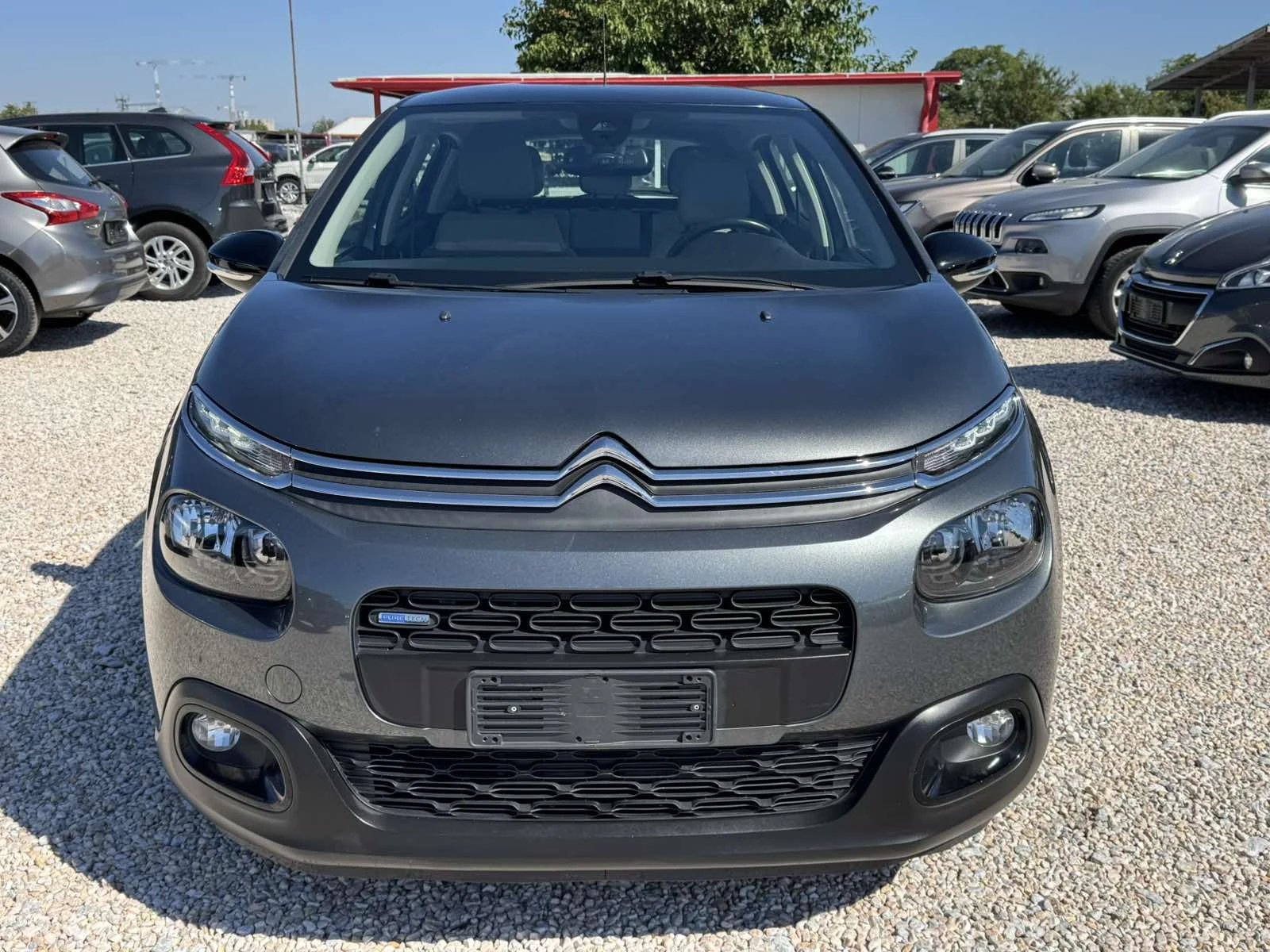Citroen C3 1.2Pure Tech Shine, снимка 2 - Автомобили и джипове - 55688040