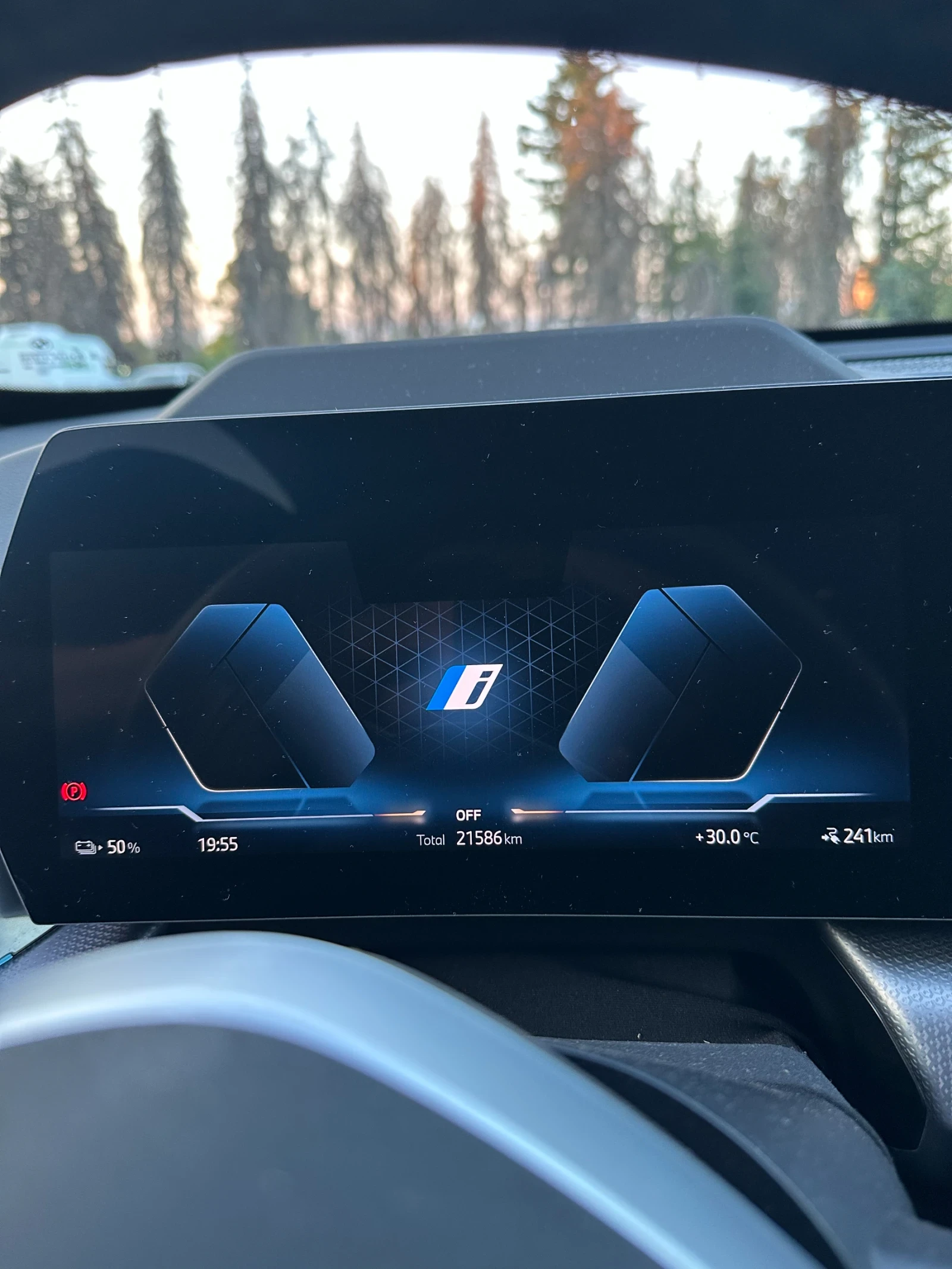 BMW iX1 30 X Drive M Sport, снимка 9 - Автомобили и джипове - 55747828