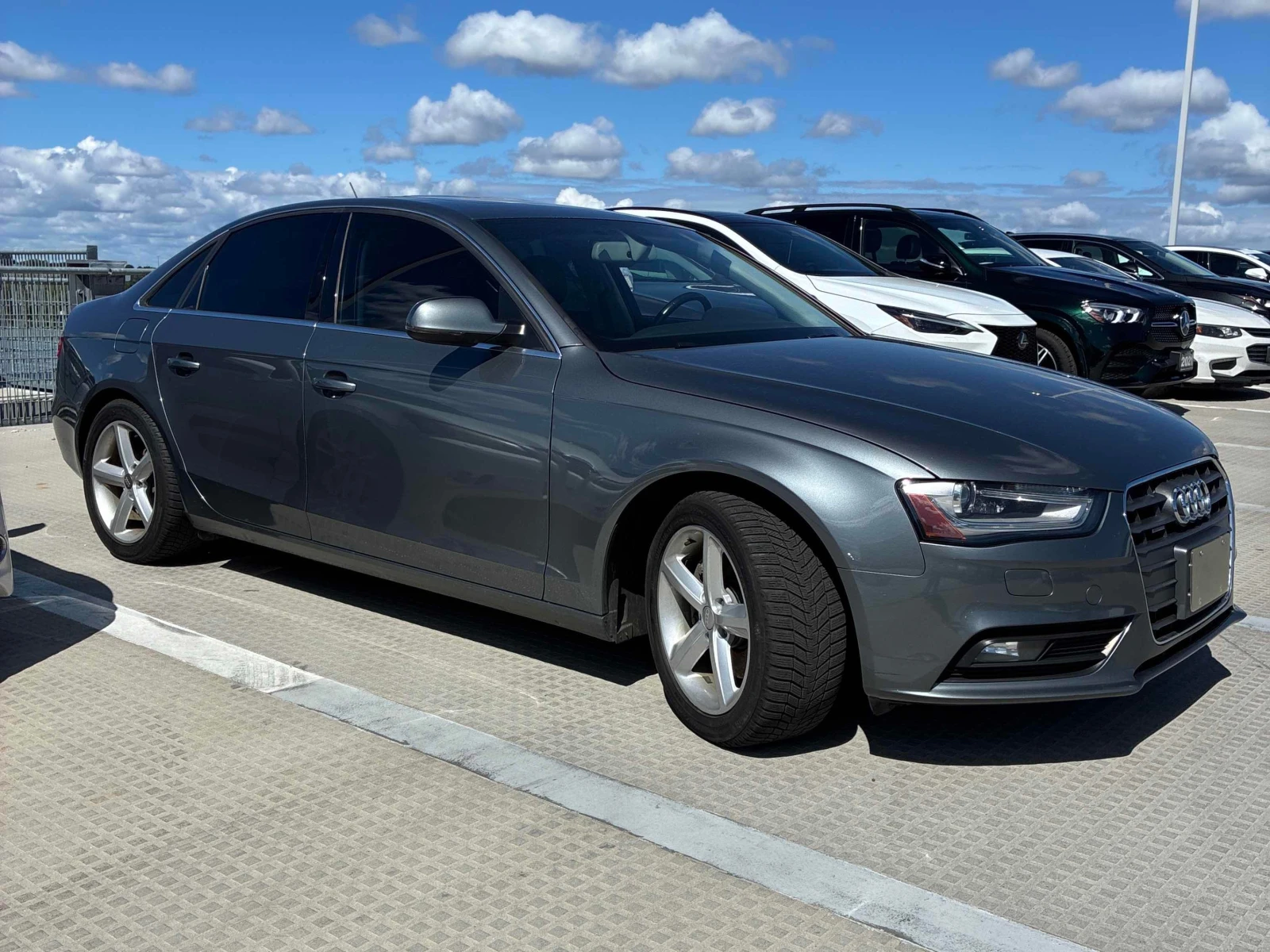 Audi A4 * Technik * CARFAX * ОПЦИЯ ЗА ФИНАНСИРАНЕ * , снимка 3 - Автомобили и джипове - 55911790
