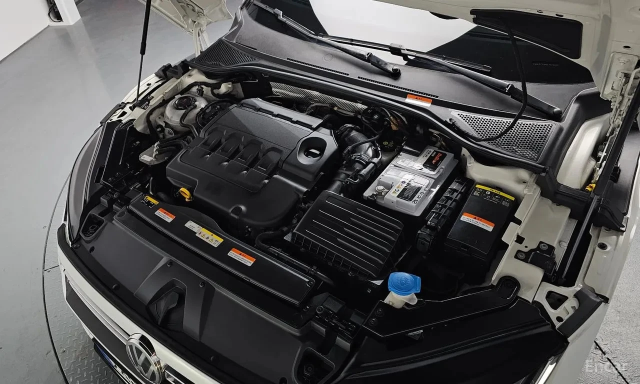 VW Arteon  R LIINE 4Motion / СЕРТИФИКАТ ЗА ОТЛИЧНО КАЧЕСТВО , снимка 6 - Автомобили и джипове - 55924762