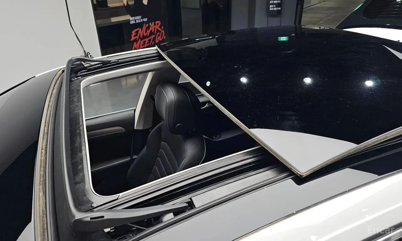 VW Arteon  R LIINE 4Motion / СЕРТИФИКАТ ЗА ОТЛИЧНО КАЧЕСТВО , снимка 15 - Автомобили и джипове - 55924762