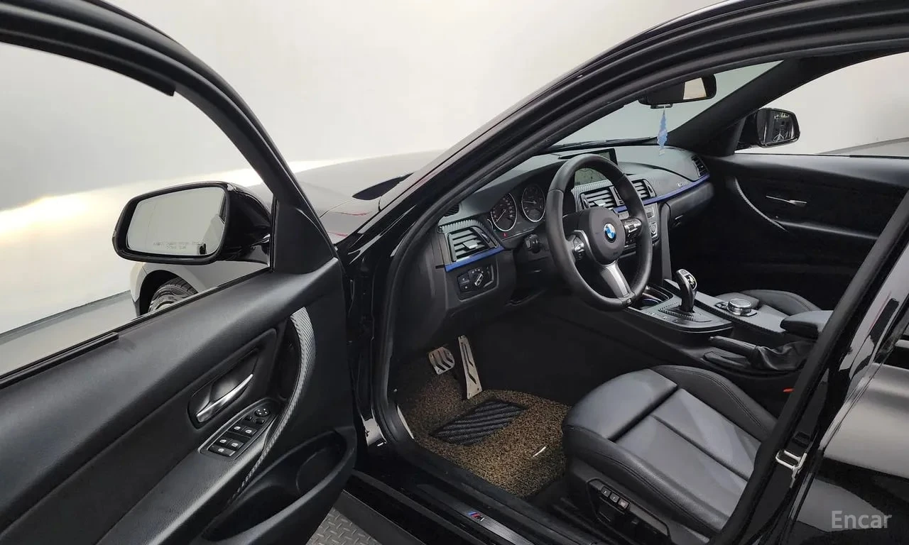 BMW 320 * 320d M Performаnce Edition* АВТОКРЕДИТ* , снимка 10 - Автомобили и джипове - 56072825
