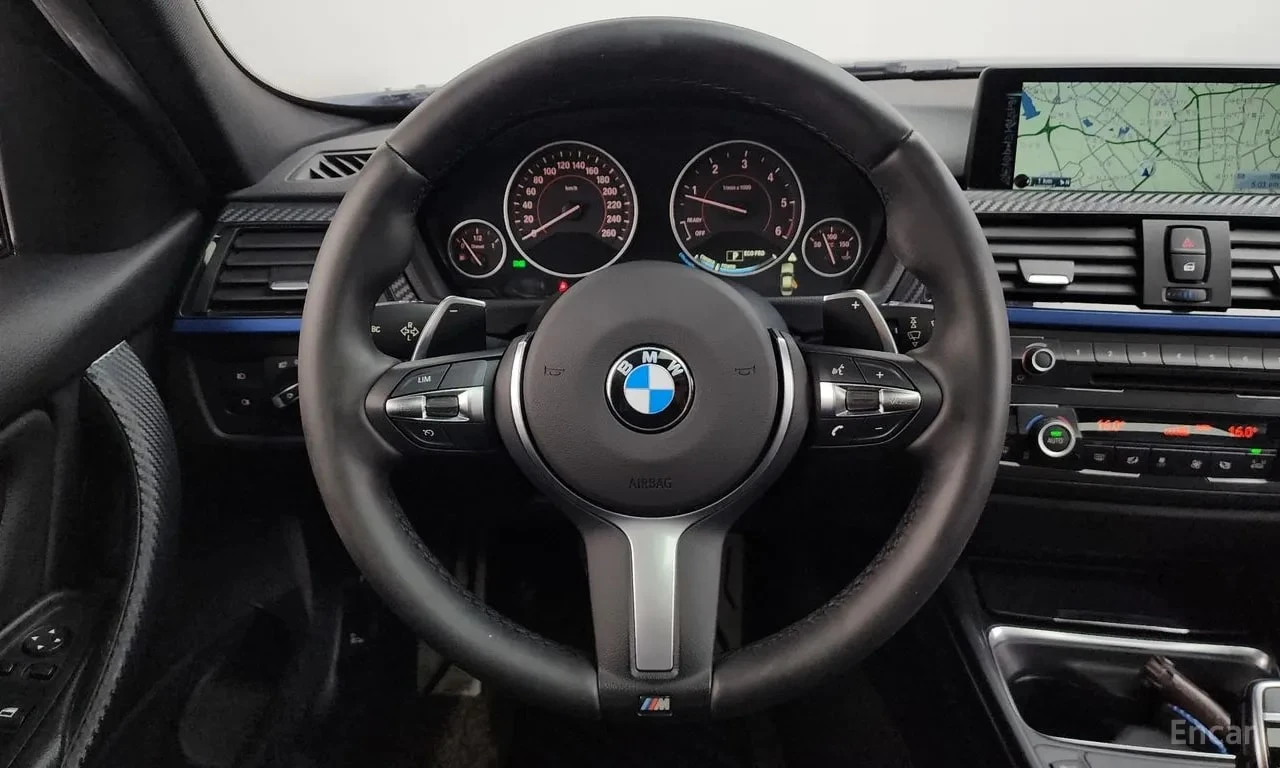 BMW 320 * 320d M Performаnce Edition* АВТОКРЕДИТ* , снимка 12 - Автомобили и джипове - 56072825