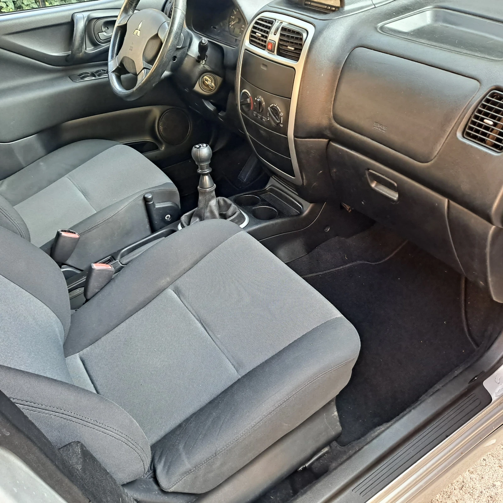 Mitsubishi Space star 1.6 Бензин.Газ, снимка 7 - Автомобили и джипове - 56130564