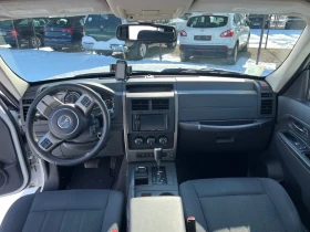 Jeep Cherokee 2.8CRD-4x4-133 000km!, снимка 12