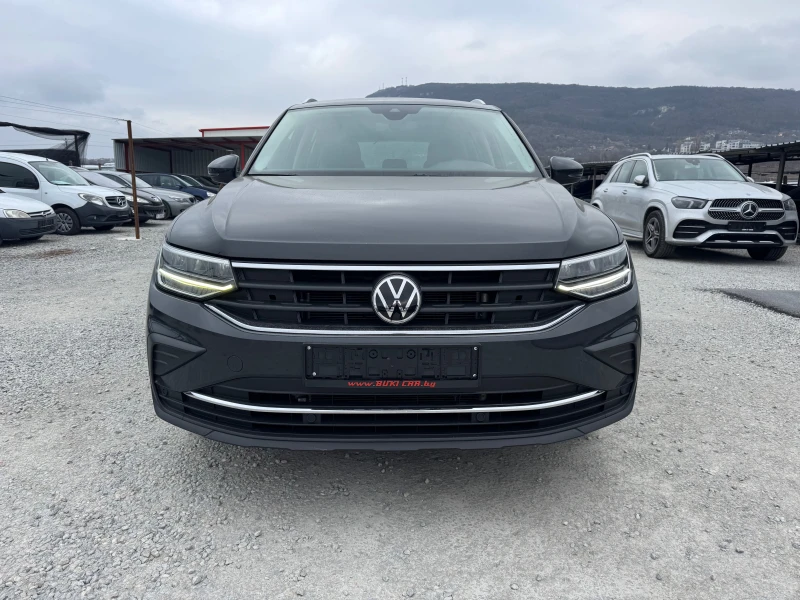 VW Tiguan, снимка 2 - Автомобили и джипове - 49028440