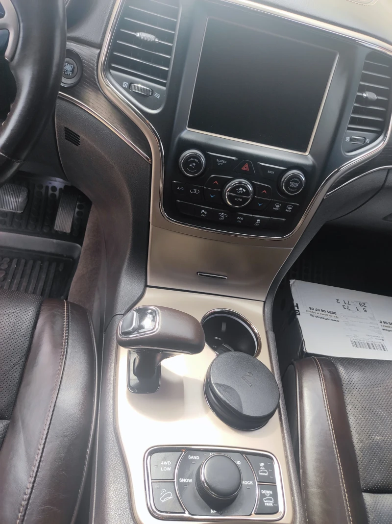 Jeep Grand cherokee Summit , снимка 9 - Автомобили и джипове - 52344887