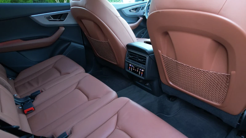 Audi Q7 50TDI, S-line, Matrix, снимка 14 - Автомобили и джипове - 51914307