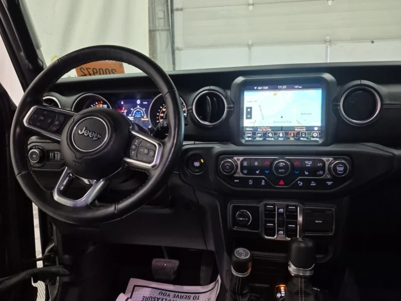 Jeep Wrangler 2022 UNLIMITED SAHARA * CARFAX * БЕЗ ПЪРВОНАЧАЛНА, снимка 9 - Автомобили и джипове - 52831566