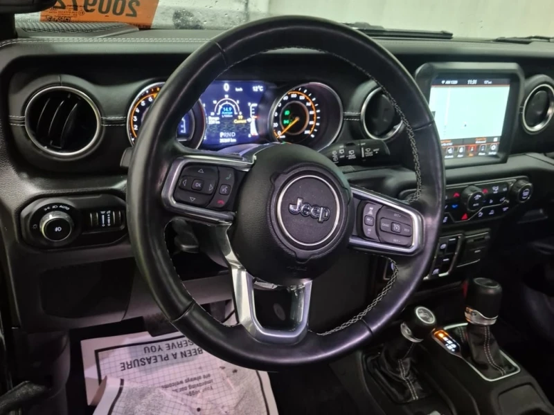 Jeep Wrangler 2022 UNLIMITED SAHARA * CARFAX * БЕЗ ПЪРВОНАЧАЛНА, снимка 11 - Автомобили и джипове - 52831566