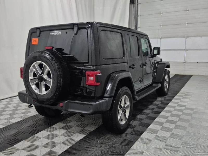 Jeep Wrangler 2022 UNLIMITED SAHARA * CARFAX * БЕЗ ПЪРВОНАЧАЛНА, снимка 4 - Автомобили и джипове - 52831566