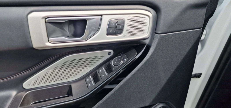 Ford Explorer 3.0 EcoBoost V6, снимка 14 - Автомобили и джипове - 53267768