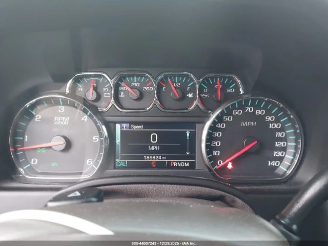 Chevrolet Suburban LTZ - изображение 7