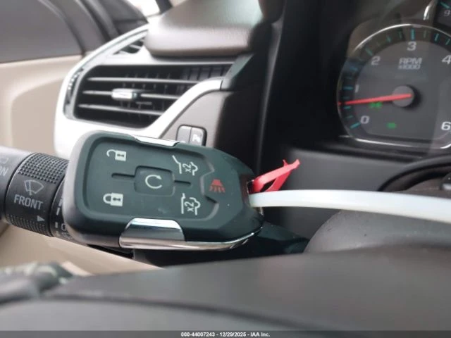 Chevrolet Suburban LTZ - изображение 10