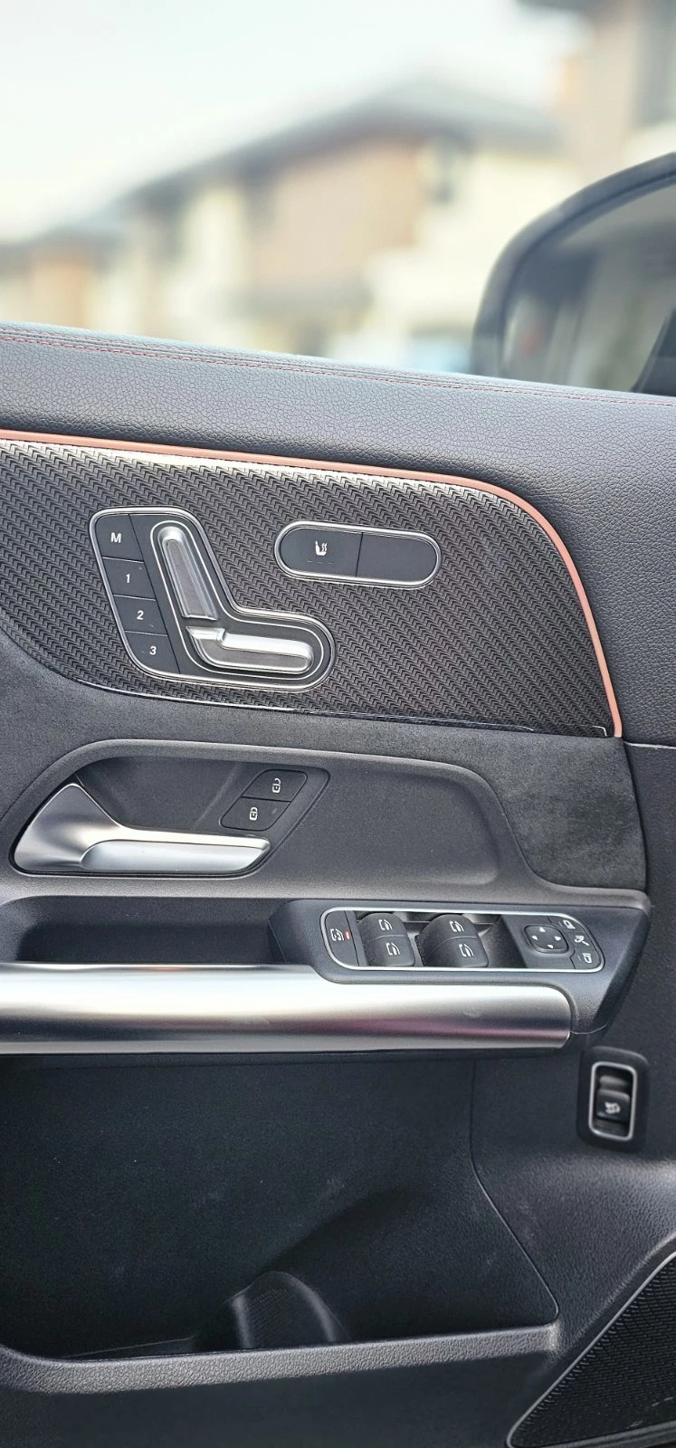 Mercedes-Benz GLA 35 AMG, снимка 4 - Автомобили и джипове - 54351607